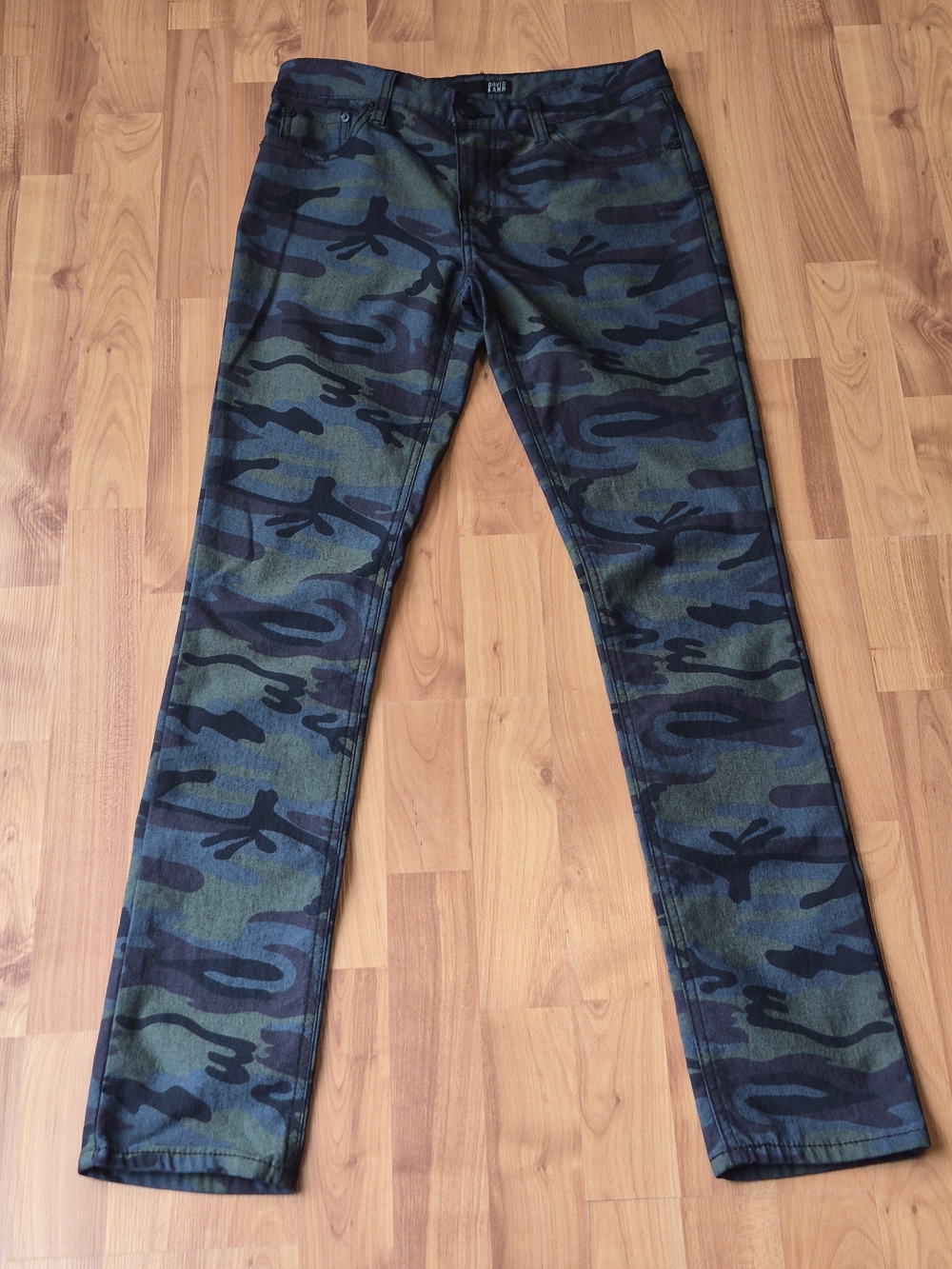 Women’s Skinny Leg Camo Jeans